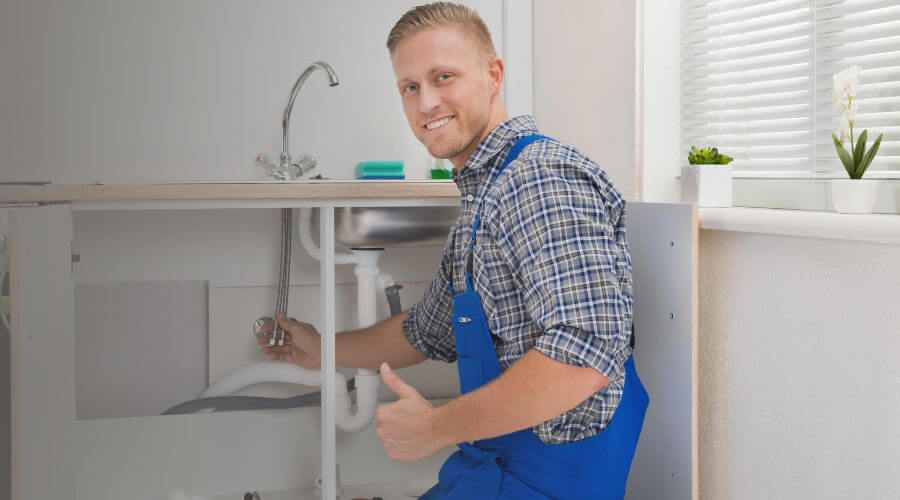 Burst Pipe Emergency Service in Woodsboro, TX